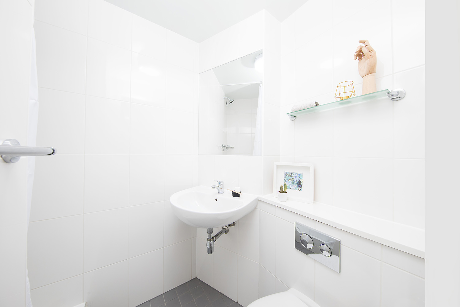 Student Newcastle at Wellington St Plaza Unite Students